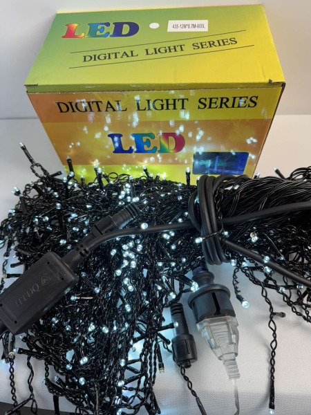Вулична гірлянда бахрома 12м на 600 LED, холодне світло, флеш ефект, чорний провід